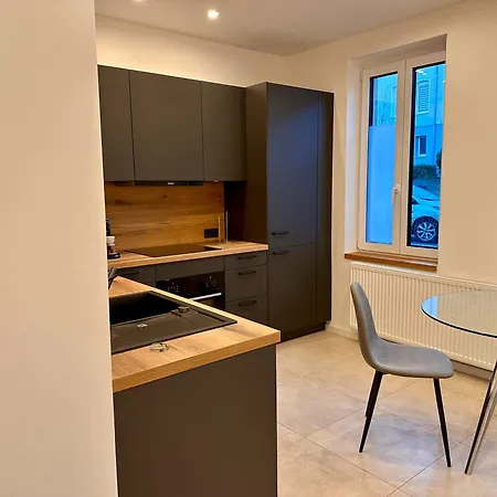 Pureness Flat- Natural - Kitchen - Streaming - Living *