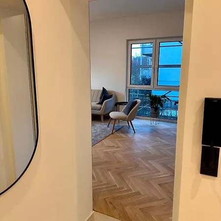 Pureness Flat- Natural - Kitchen - Streaming - Living * Hildesheim